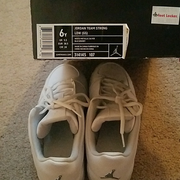 Jordan | Shoes | Jordan Team Strong Low 